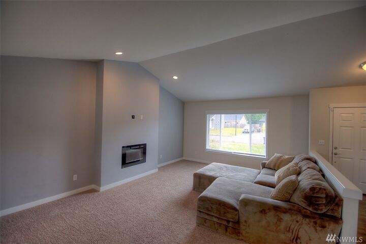 Property Photo:  1545 N 5th St  WA 98557 