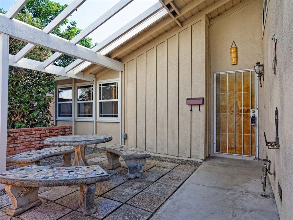 Property Photo:  6241 Boulder Lake Ave  CA 92119 