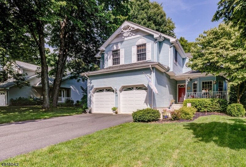 Property Photo: 15 Rachel Ct NJ 08809