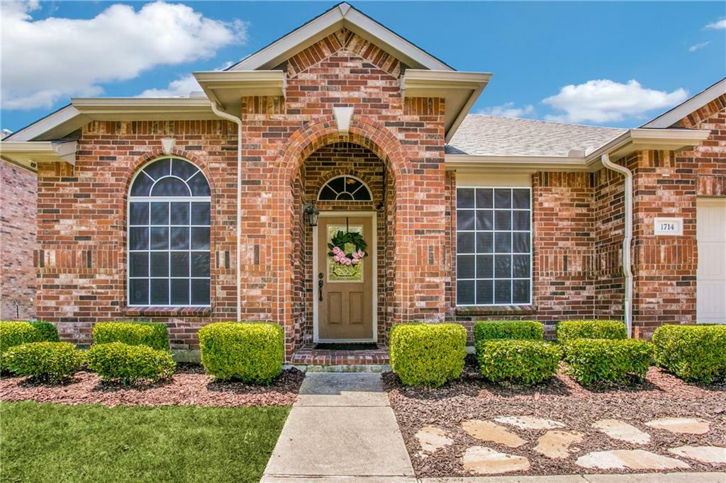 1714 Stone Trail Drive  Cedar Hill TX 75104 photo