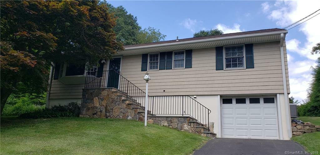 Property Photo: 16 Ledgewood Drive CT 06850