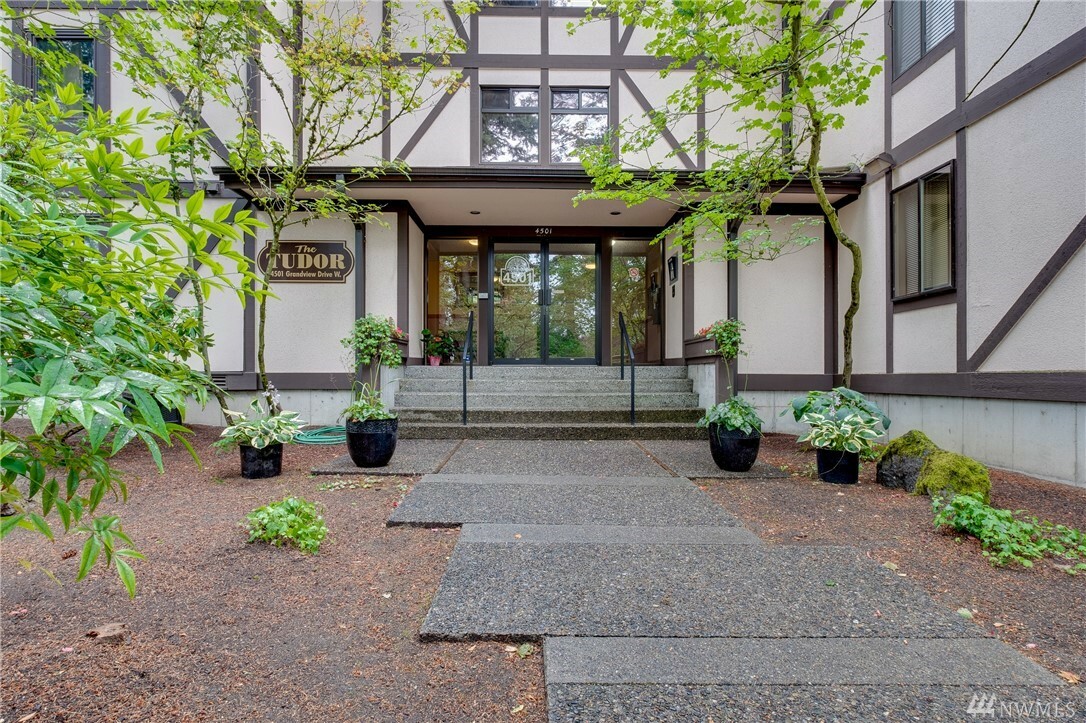 Property Photo:  4501 Grandview Dr W T-308  WA 98466 