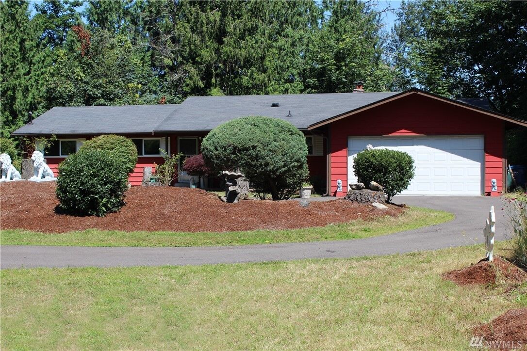 Property Photo: 19212 SE 161st St WA 98058