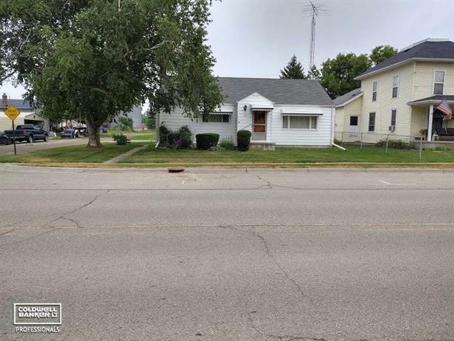 Property Photo: 201 North Street MI 48097