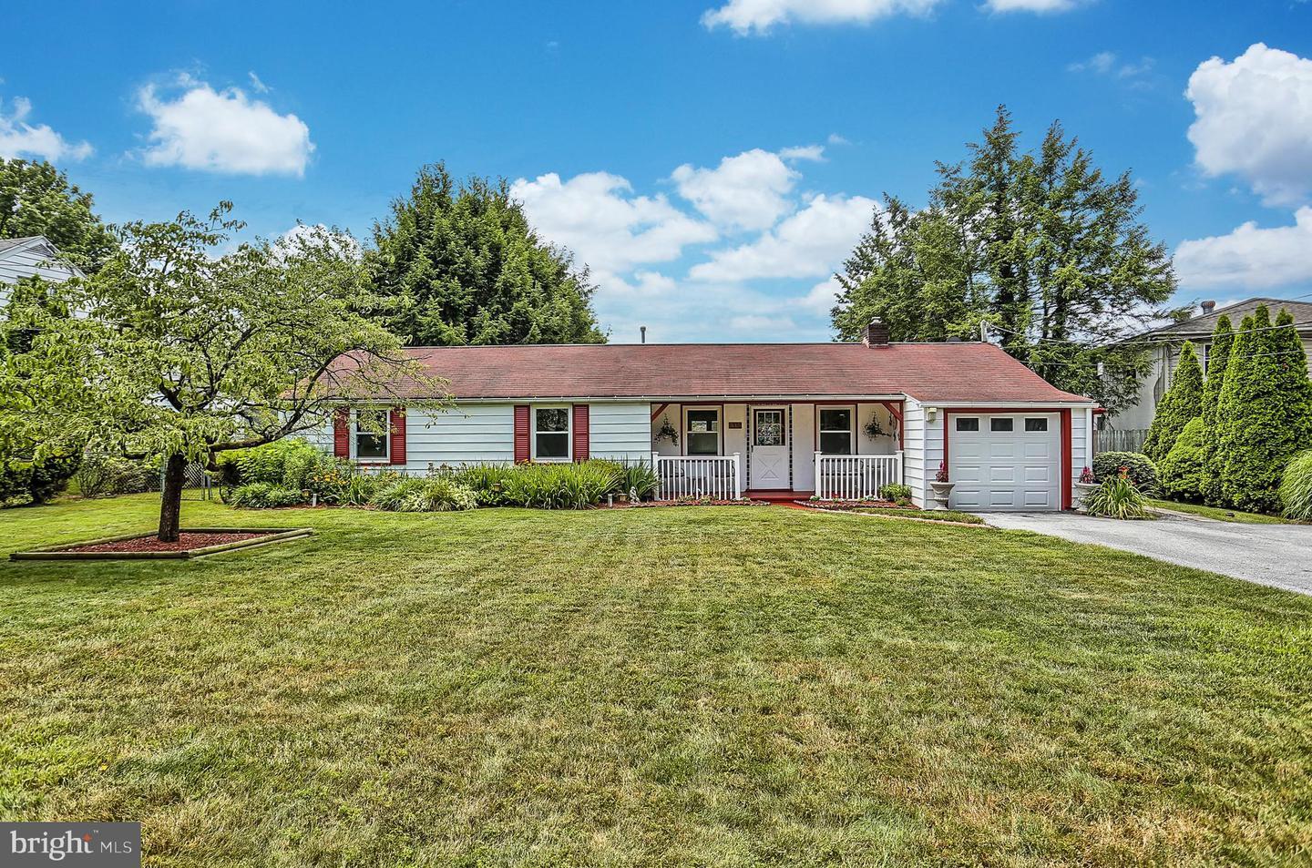 Property Photo: 330 S Arlington Avenue PA 17109