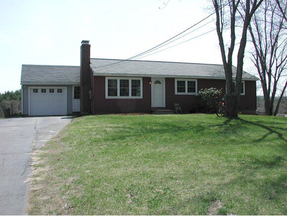 Property Photo:  