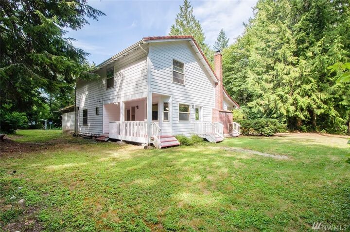 Property Photo: 7478 Van Decar Rd SE WA 98367