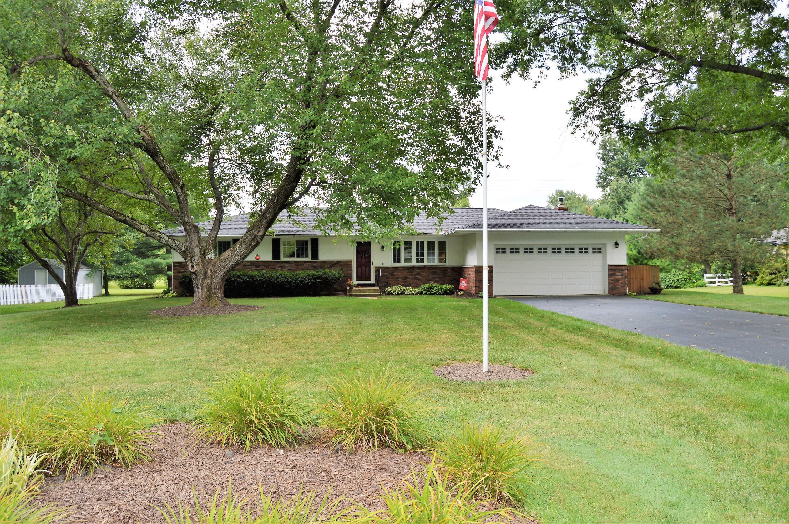 Property Photo:  1381 Oak Hill Road  OH 43004 