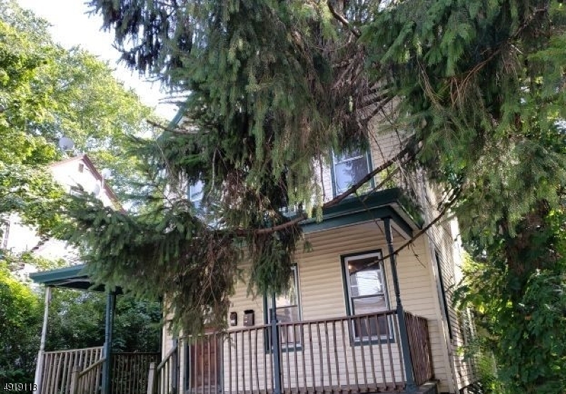 Property Photo:  498 Lincoln Pl  NJ 07050 