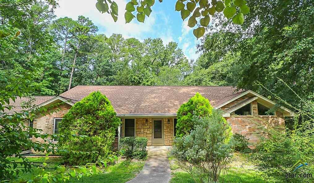 Property Photo:  1610 Leisure Lane (Hideaway Lake)  TX 75771 