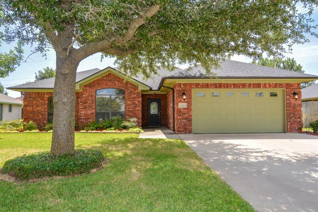 Property Photo:  652 Bluebonnet Street  TX 76401 