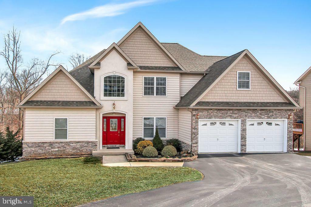 Property Photo:  230 Sunset Circle  PA 17356 