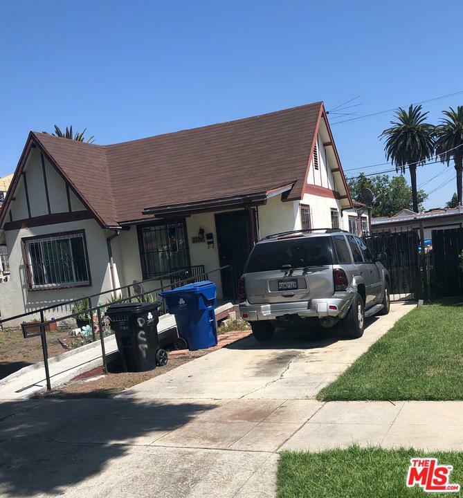 Property Photo:  2322 S Cochran Ave  CA 90016 