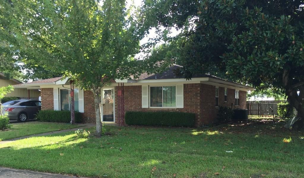Property Photo: 405 High Street TX 77833