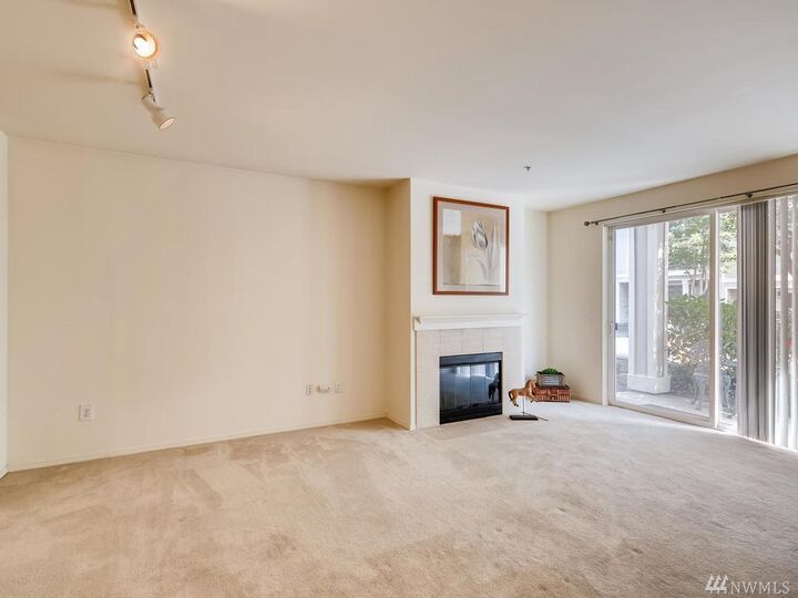 Property Photo:  3116 164th St SW 1510  WA 98087 