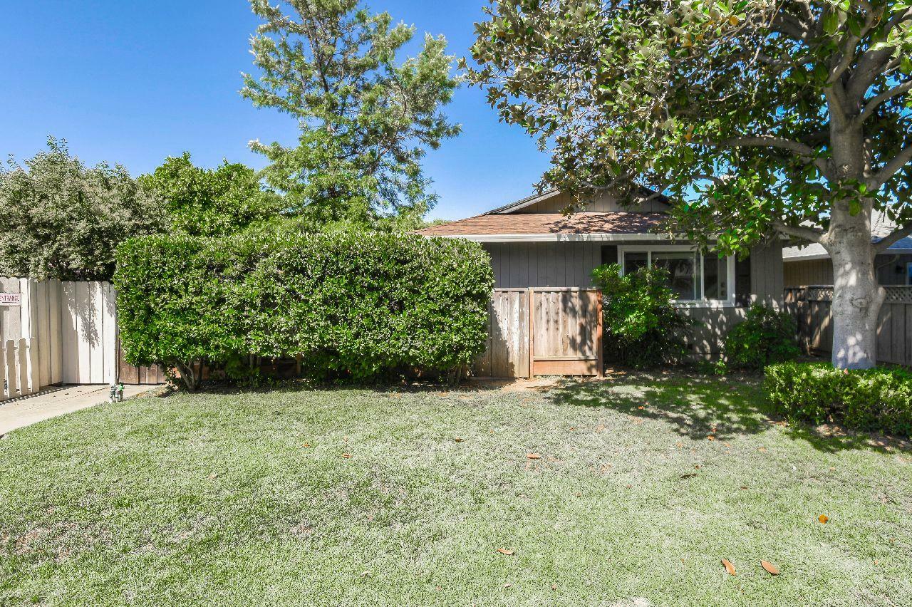 Property Photo: 1337-1339 Essex Way CA 95117
