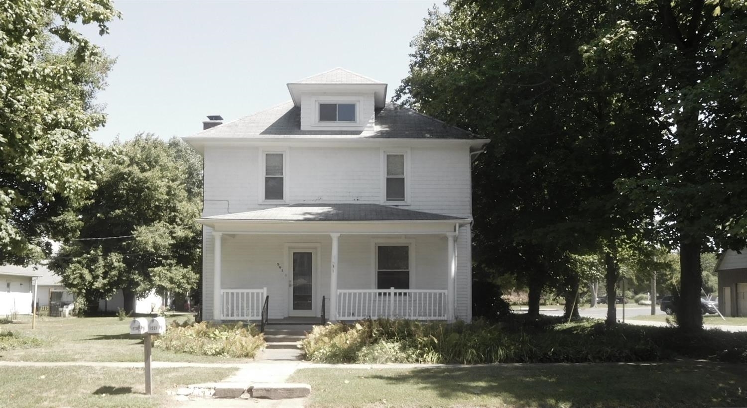 Property Photo:  501 Park Street  IN 46350 