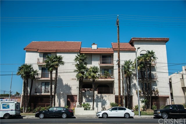 Property Photo:  7625 Reseda Boulevard 301  CA 91335 