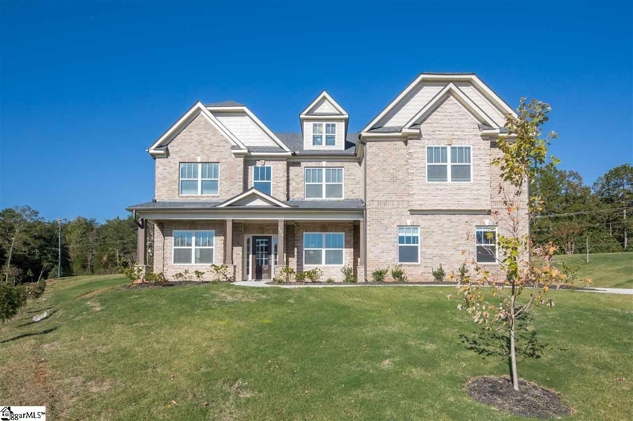 Property Photo: 104 Strathaven Court SC 29651