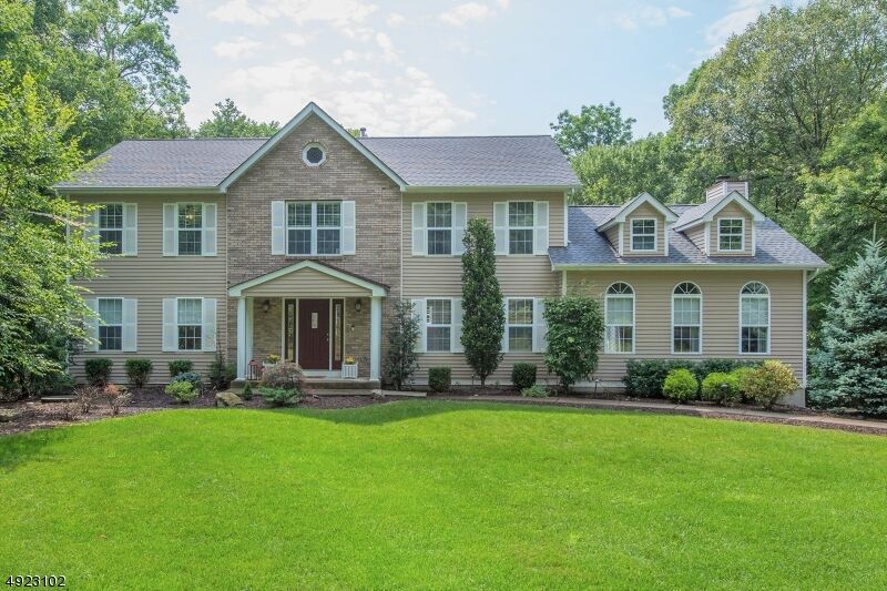 Property Photo:  11 S Glen Rd  NJ 07405 