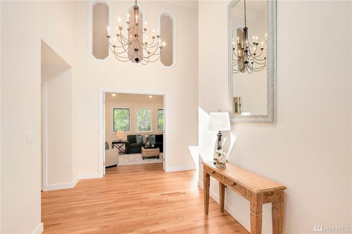 Property Photo: 25828 NE 42nd Place WA 98053