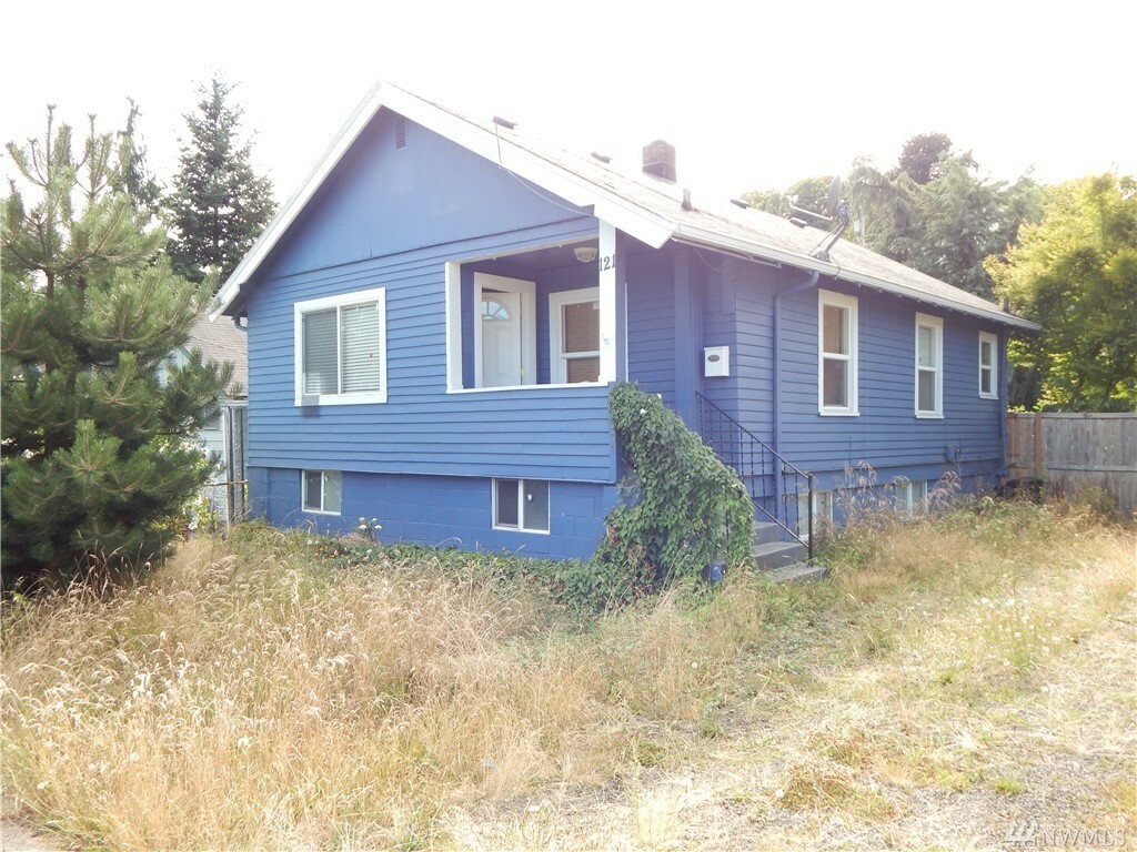 121 S Wycoff Ave  Bremerton WA 98312 photo