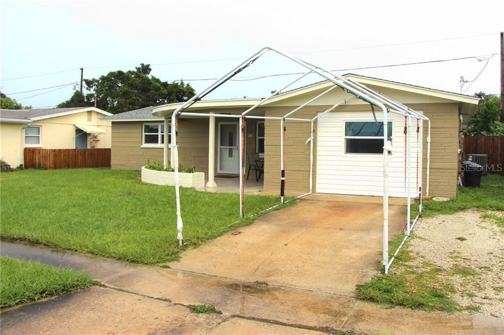 Property Photo: 2112 Maureen Drive FL 34690