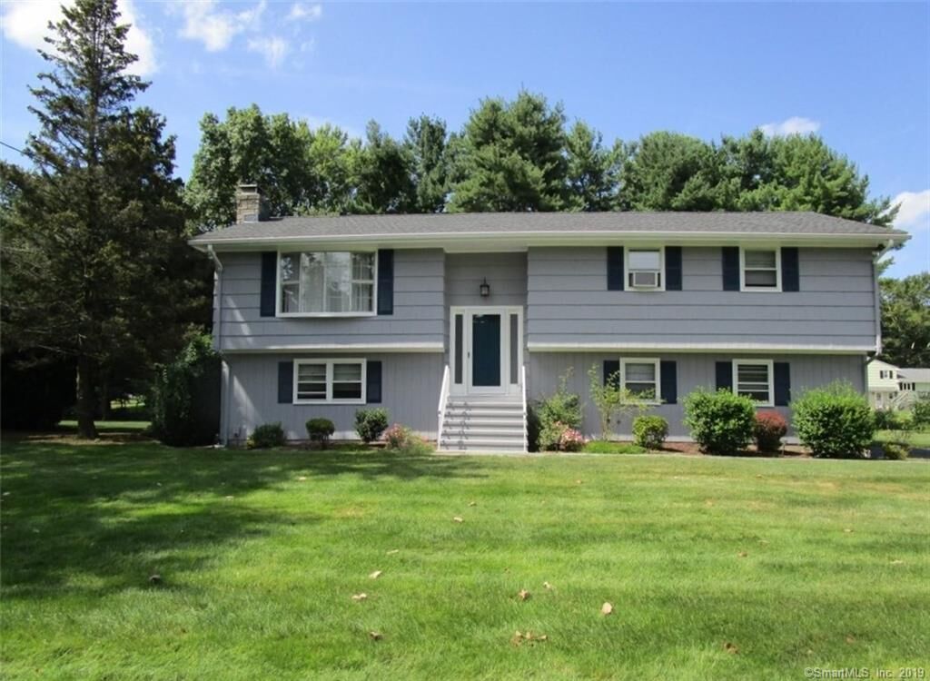 Property Photo:  33 Zephyr Road  CT 06611 