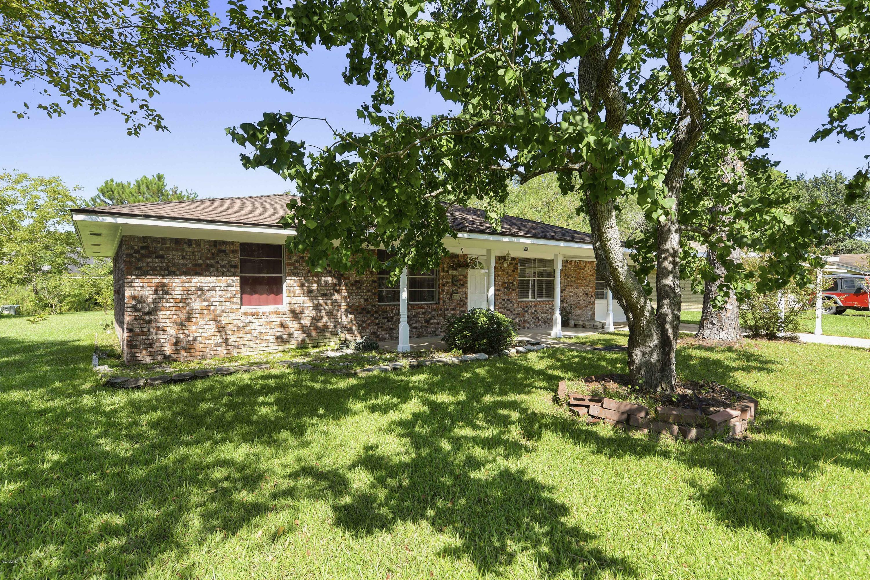 Property Photo:  508 W Tracy Street  MS 39503 