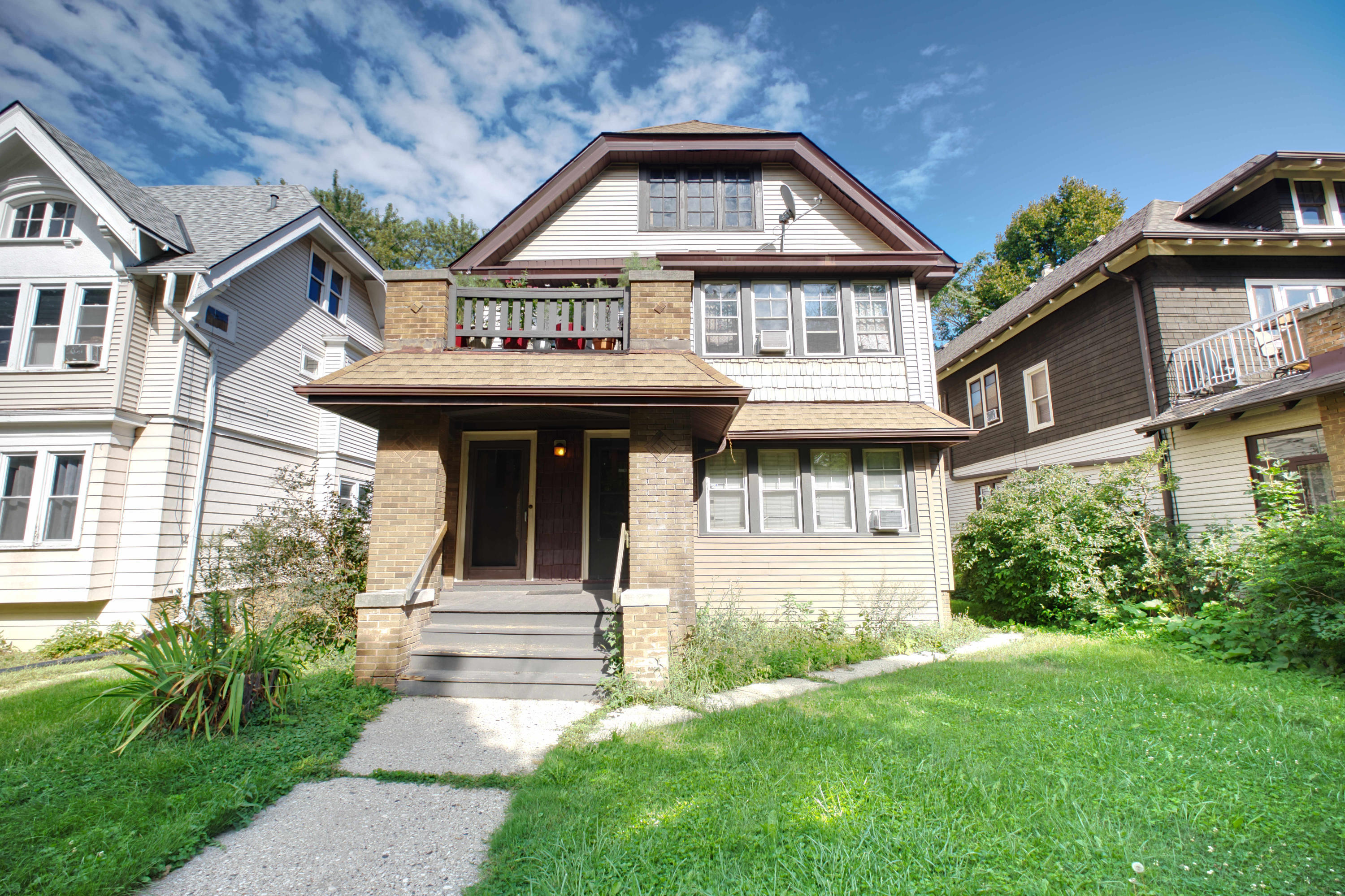 Property Photo: 2212 N Hi Mount Blvd 2214 WI 53208
