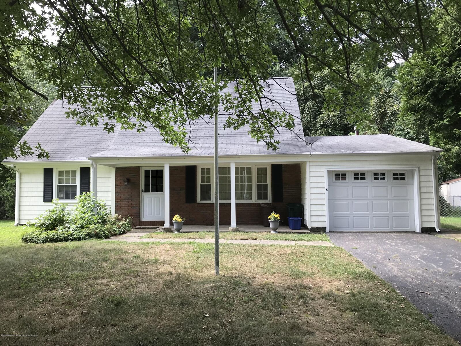 Property Photo:  5 Woodford Lane  NJ 07726 