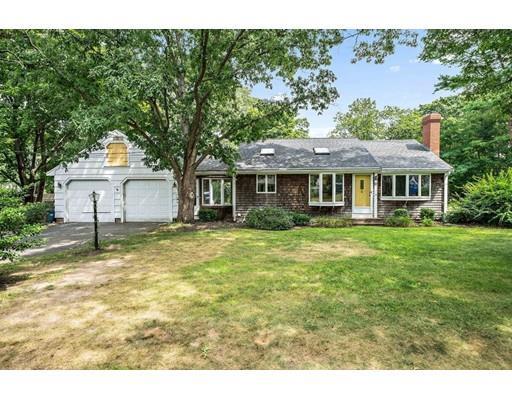 Property Photo: 29 Woodlawn Cir MA 02050