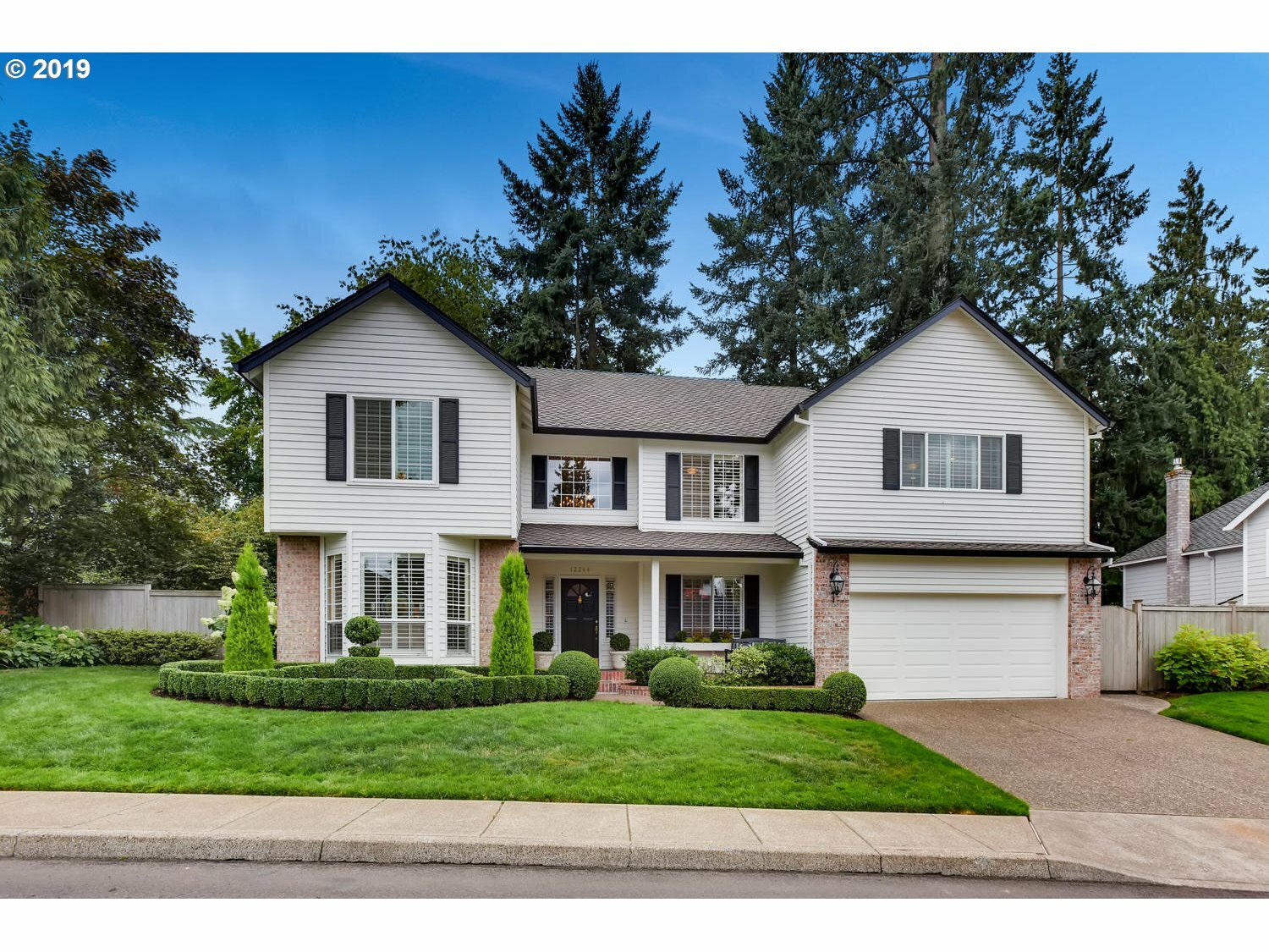 Property Photo: 12244 SW Lansdowne Ln OR 97223
