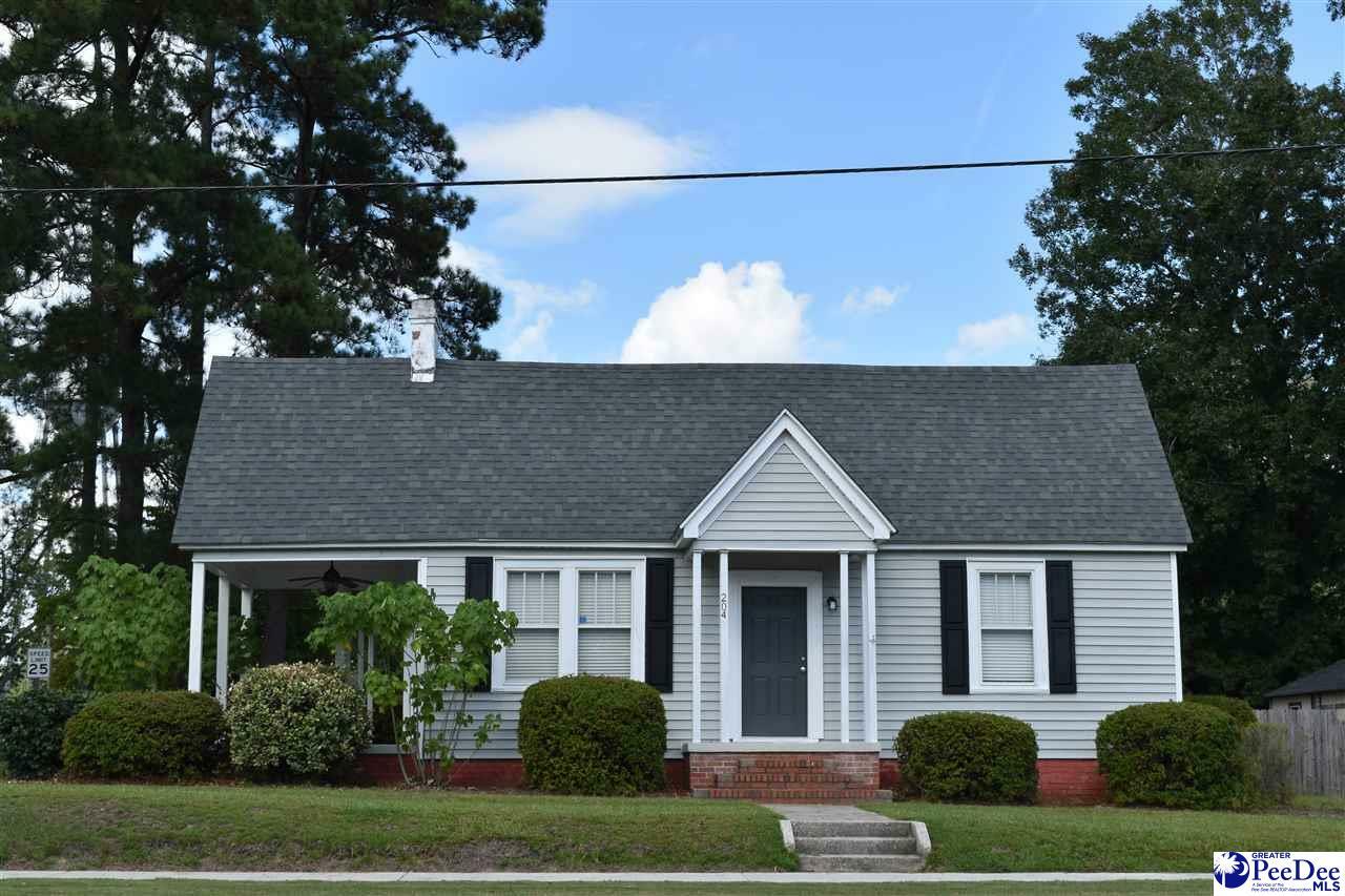 Property Photo:  204 S Walnut Street  SC 29583 