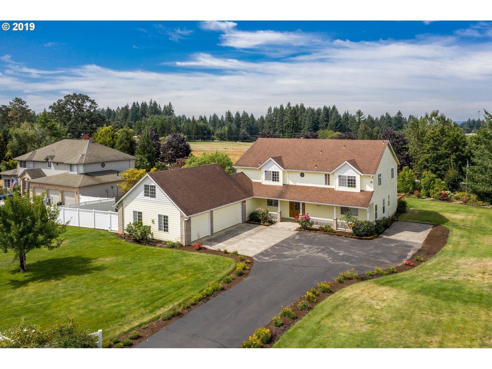 Property Photo: 16008 NE 203rd Ct WA 98606