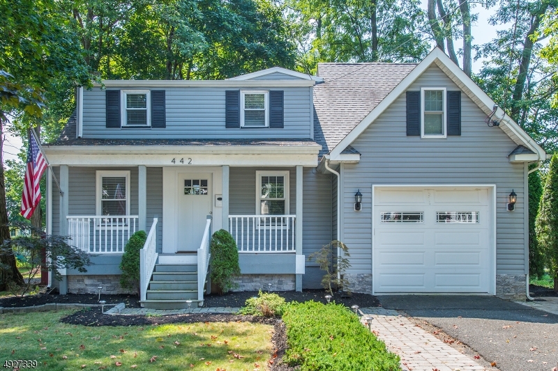 Property Photo:  442 Farley Ave  NJ 07076 