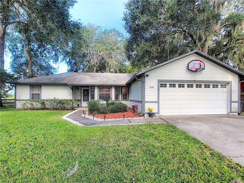 Property Photo:  1230 Pecan St  FL 34744 