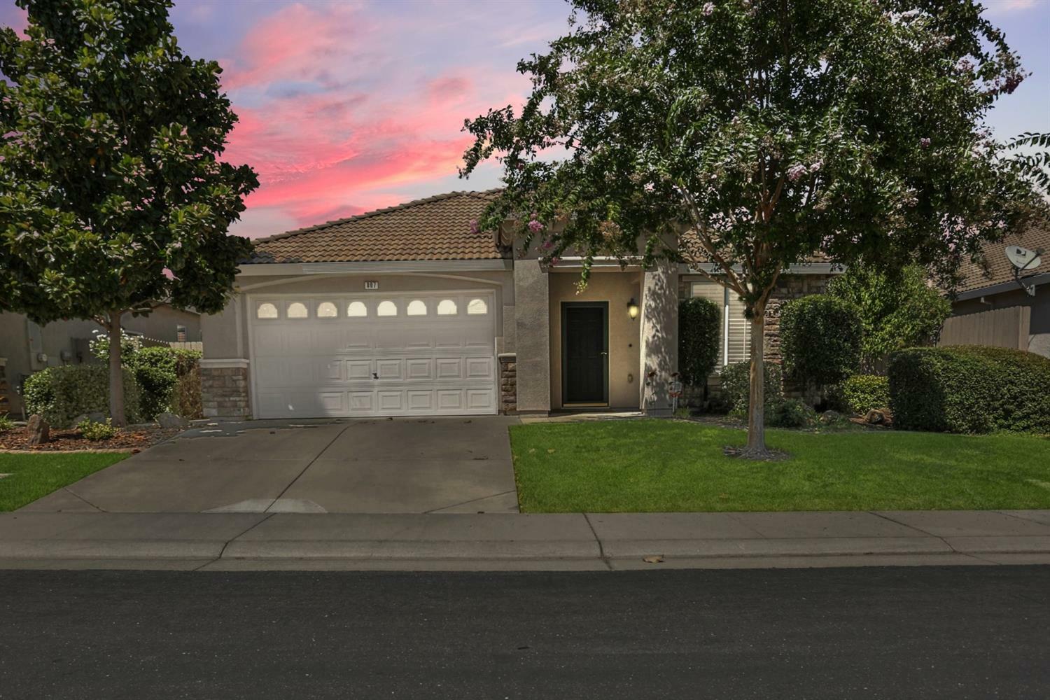 Property Photo:  807 Michael Point Court  CA 95762 