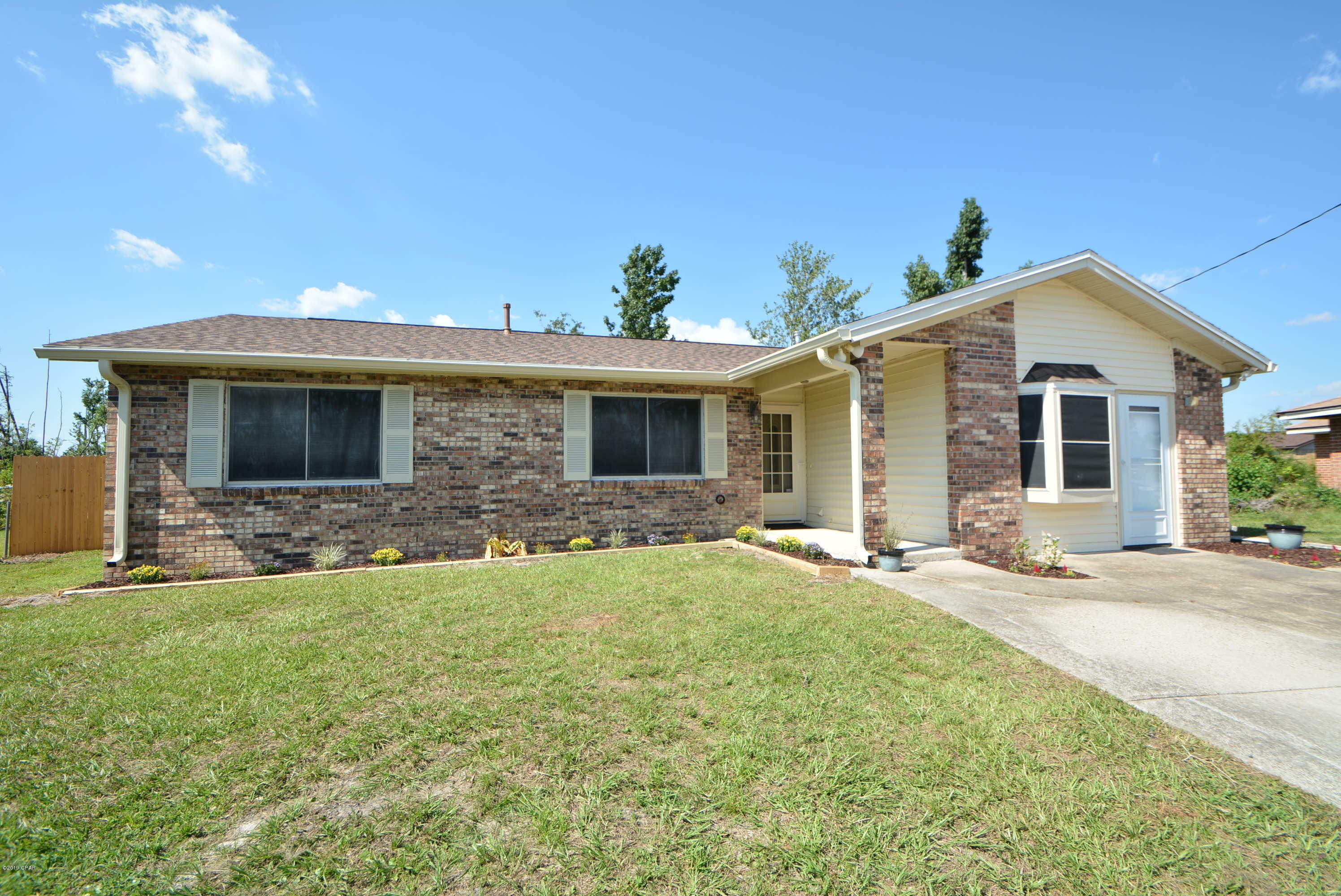 Property Photo: 4003 E 12th Court FL 32404
