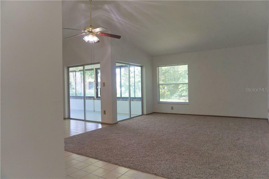 Property Photo:  10668 Lazy Lake Drive  FL 32821 