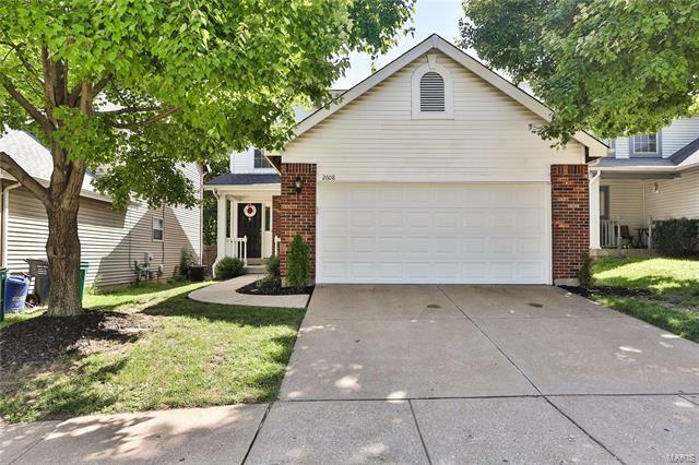 Property Photo: 2608 Porter Avenue 63144