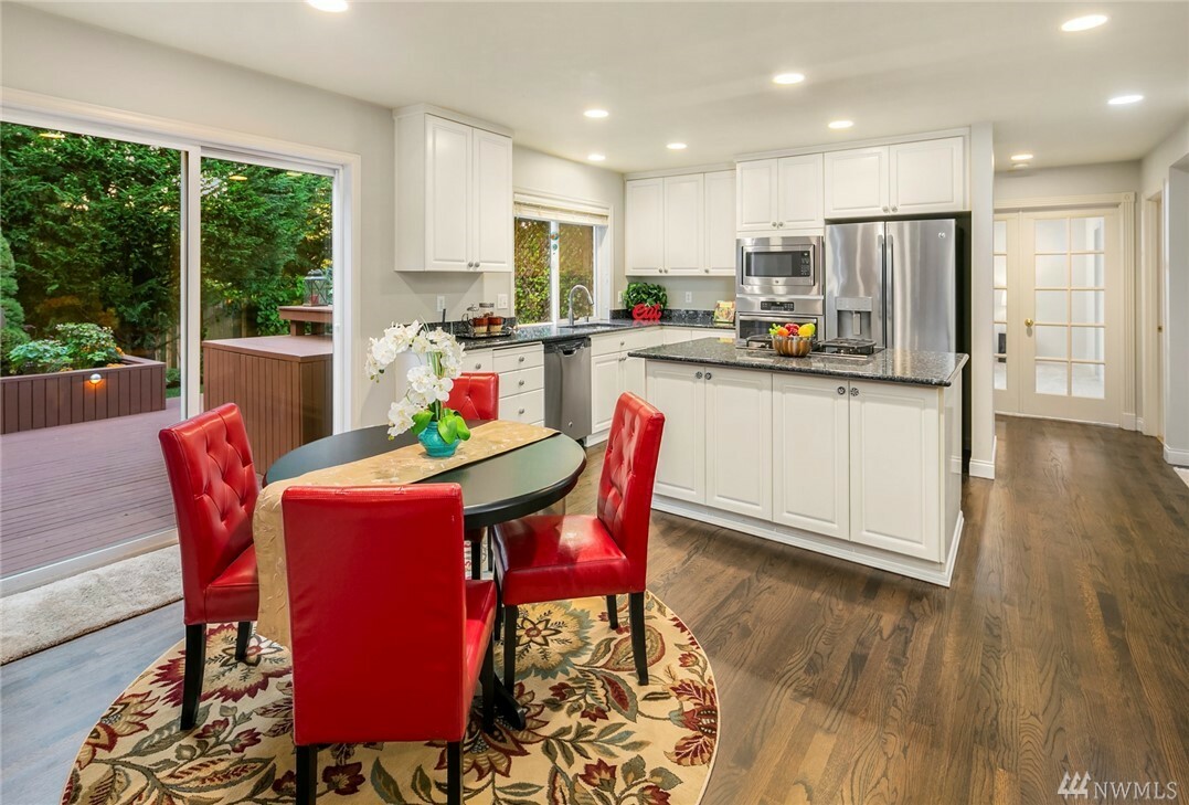 Property Photo: 24839 NE 1st Place WA 98074