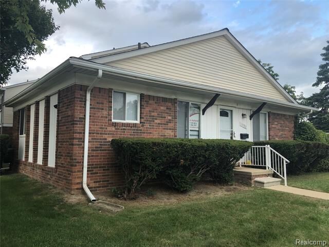 Property Photo:  12792 Elaine Drive  MI 48195 