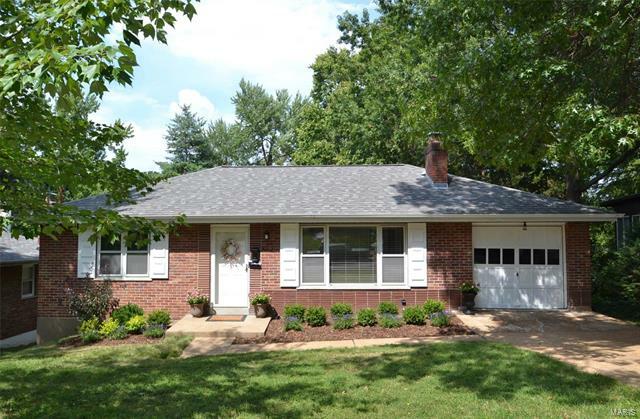Property Photo: 7313 Nottingham Avenue 63119
