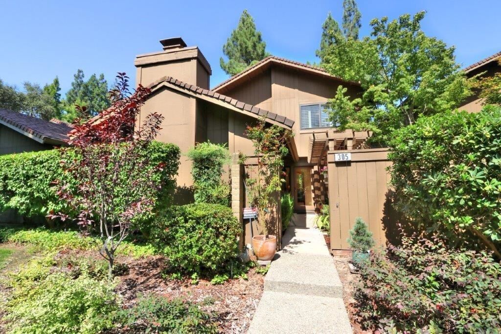 Property Photo: 305 East Ranch Road CA 95825
