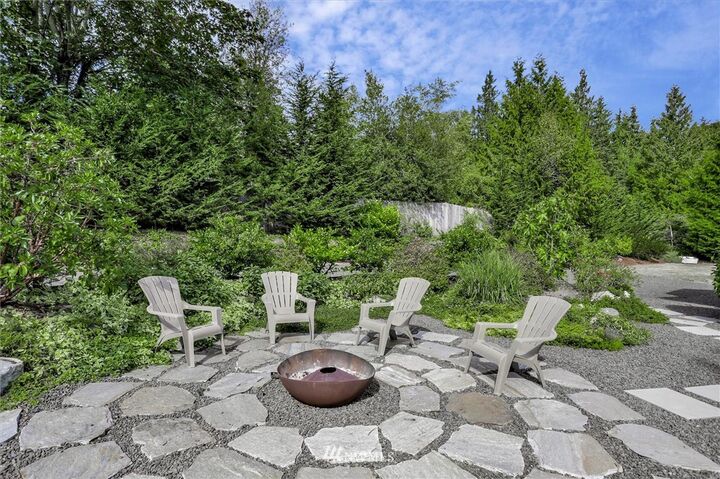 Property Photo:  621 132nd Street NW  WA 98332 