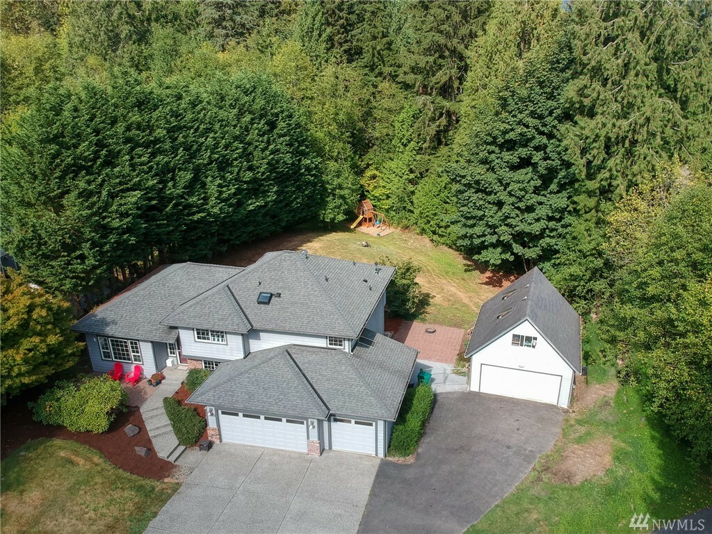 Property Photo:  11025 198th Place SE  WA 98296 