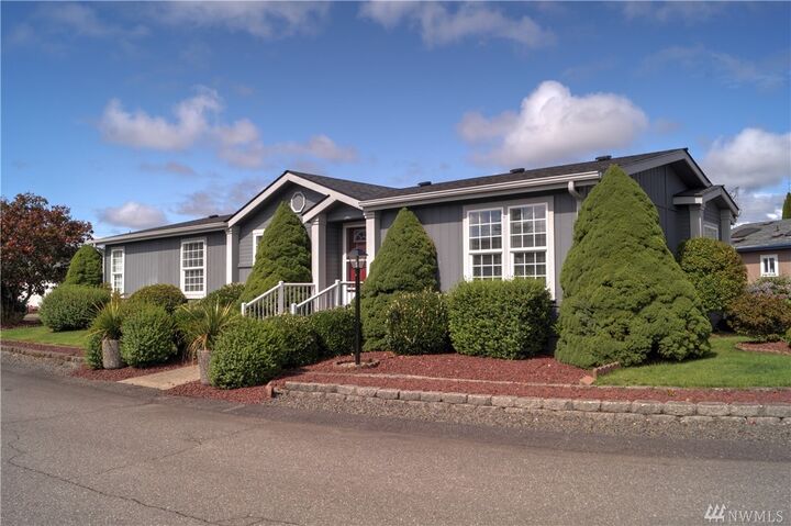 2 Christmas Tree Lane  Shelton WA 98584 photo