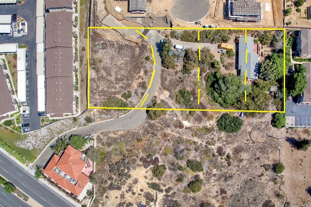 Property Photo: 141 Quail Drive CA 92024