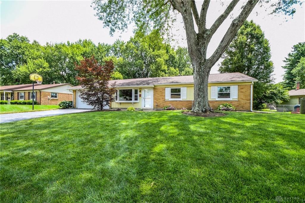 Property Photo: 150 Gracewood Drive OH 45458